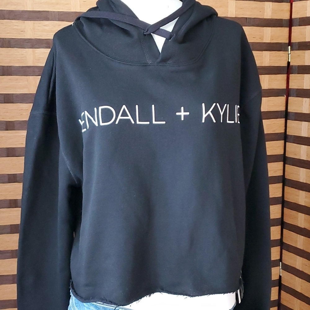 Nwt! Kendall and Kylie hoodie